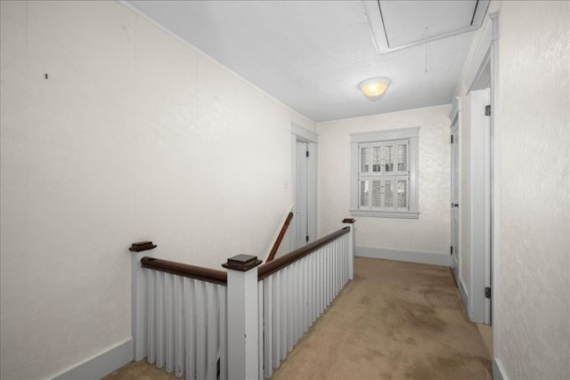 22 Vassar St, Worcester, MA 01602
