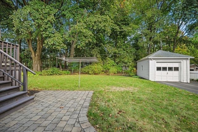 22 Vassar St, Worcester, MA 01602