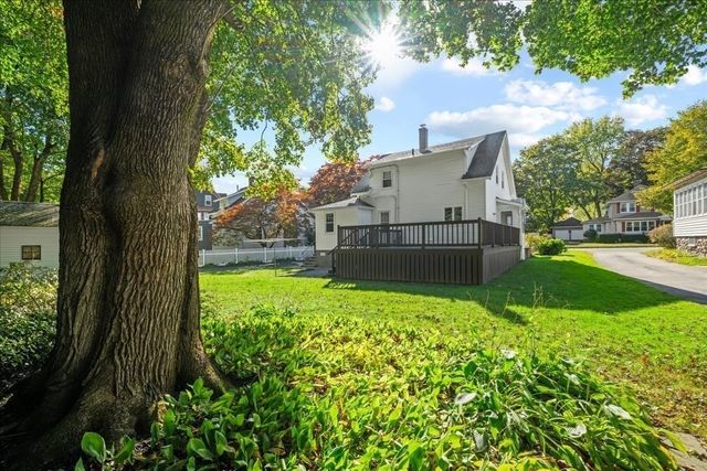 22 Vassar St, Worcester, MA 01602