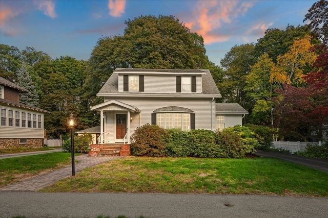 22 Vassar St, Worcester, MA 01602