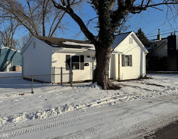 459 N Elliott Avenue, Martinsville, IN 46151