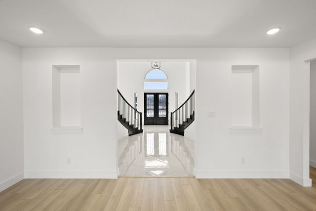 1228 Strait Lane, Burleson, TX 76028