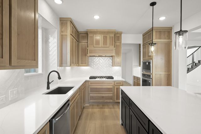 1228 Strait Lane, Burleson, TX 76028