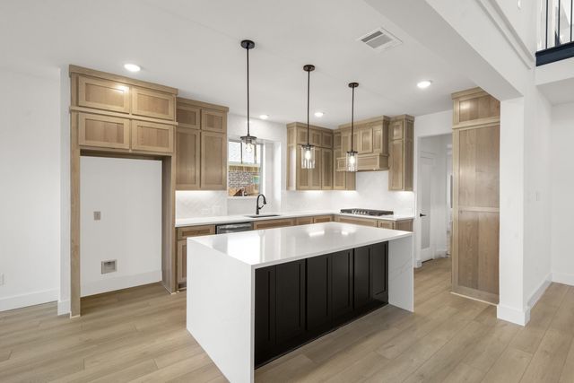 1228 Strait Lane, Burleson, TX 76028