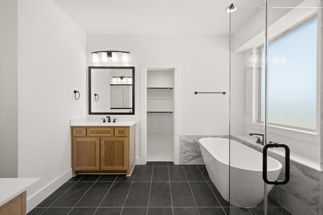 1228 Strait Lane, Burleson, TX 76028