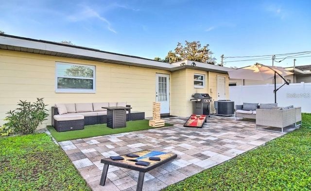 10569 86TH AVENUE, Seminole, FL 33772