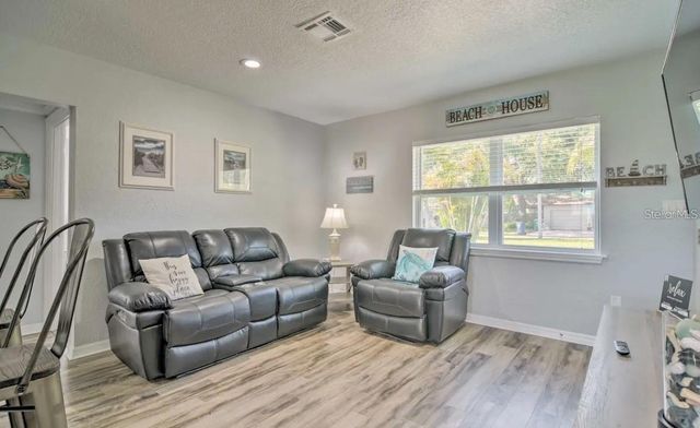 10569 86TH AVENUE, Seminole, FL 33772