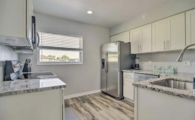 10569 86TH AVENUE, Seminole, FL 33772