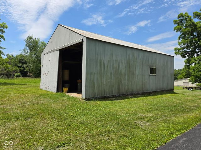 7000 Red Day Road, Martinsville, IN 46151