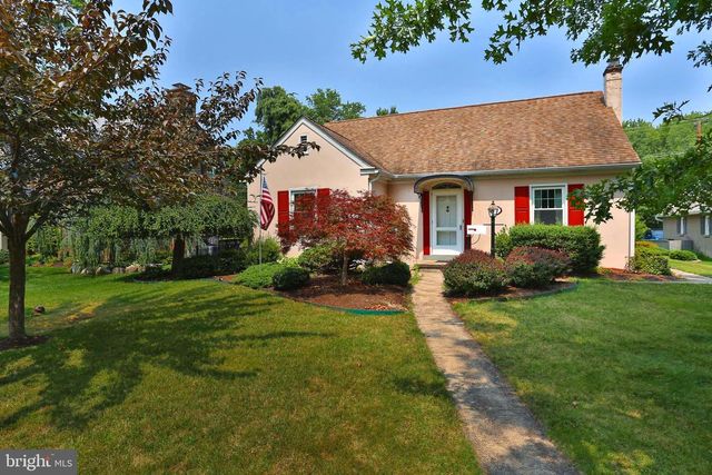 121 OAK DR, Lansdale, PA 19446
