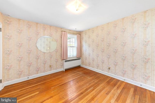 121 OAK DR, Lansdale, PA 19446