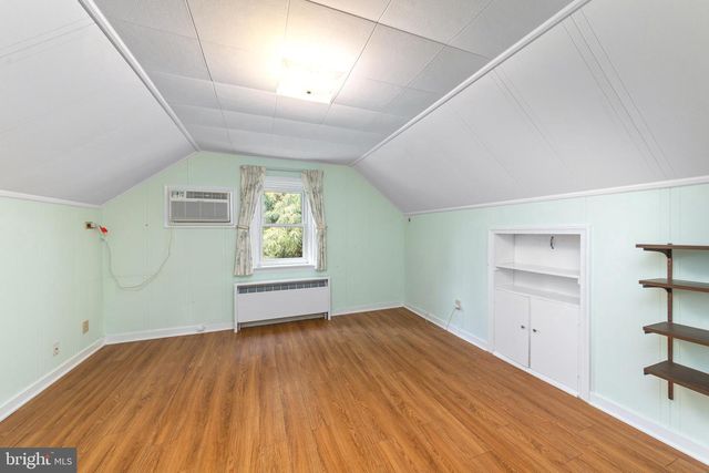 121 OAK DR, Lansdale, PA 19446