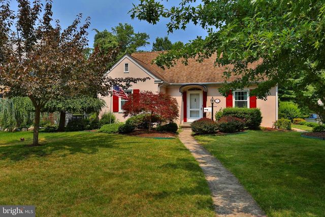 121 OAK DR, Lansdale, PA 19446