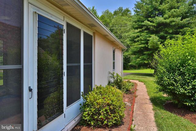 121 OAK DR, Lansdale, PA 19446