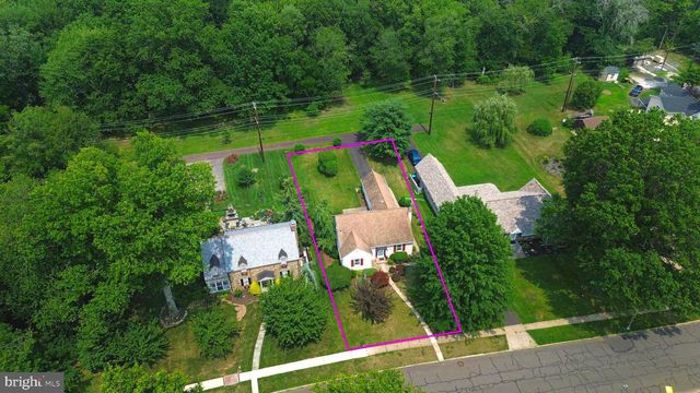 121 OAK DR, Lansdale, PA 19446
