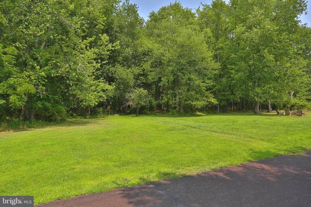 121 OAK DR, Lansdale, PA 19446