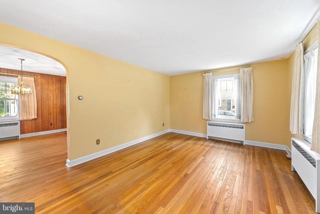 121 OAK DR, Lansdale, PA 19446