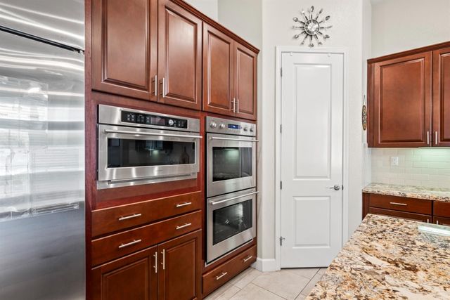 2137 Keystone Dr, El Dorado Hills, CA 95762