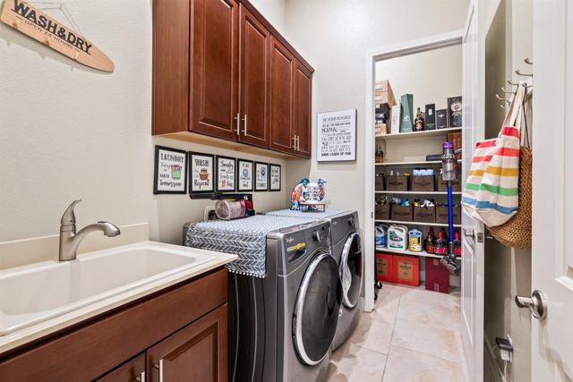 2137 Keystone Dr, El Dorado Hills, CA 95762