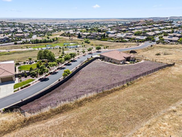 2137 Keystone Dr, El Dorado Hills, CA 95762