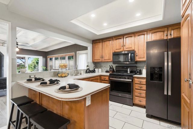 7001 Lemonwood Ln, Lemon Grove, CA 91945