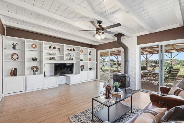 7001 Lemonwood Ln, Lemon Grove, CA 91945