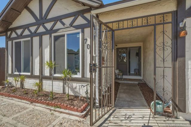 7001 Lemonwood Ln, Lemon Grove, CA 91945