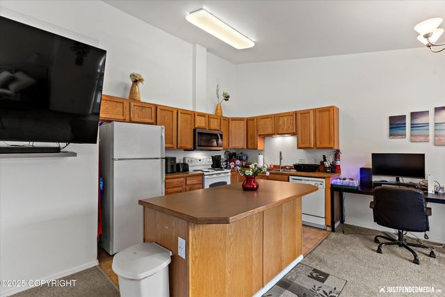 2266 Brookshire Loop, Anchorage, AK 99504