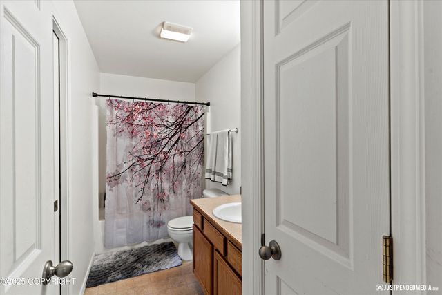 2266 Brookshire Loop, Anchorage, AK 99504