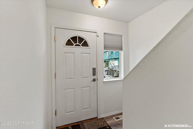 2266 Brookshire Loop, Anchorage, AK 99504