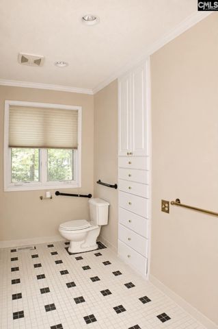 111 Lakeview Road, Eastover, SC 29044