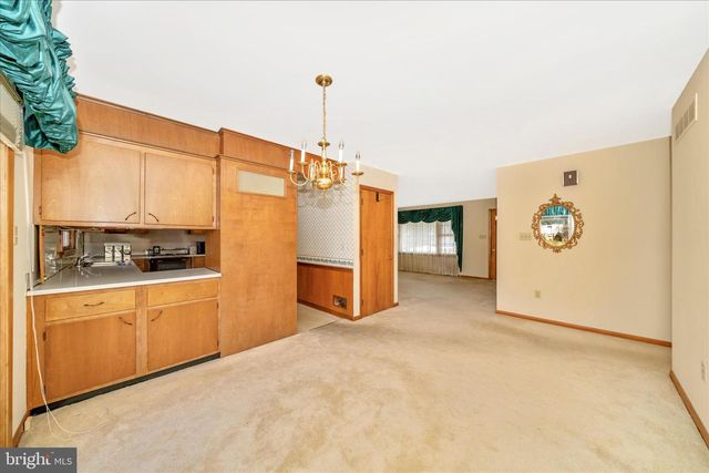 7914 EDGEWOOD FARM RD, Frederick, MD 21702