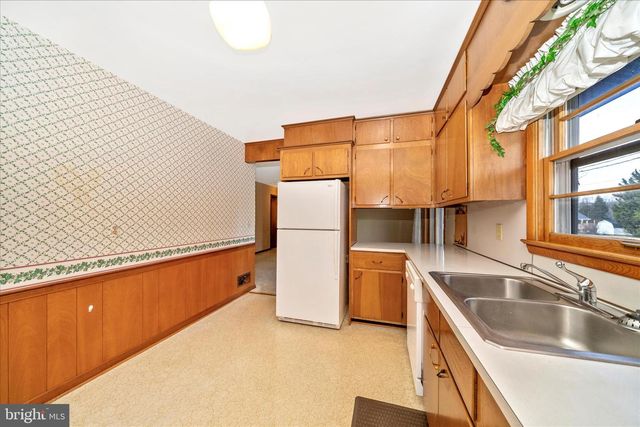 7914 EDGEWOOD FARM RD, Frederick, MD 21702