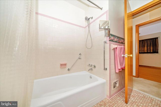 7914 EDGEWOOD FARM RD, Frederick, MD 21702