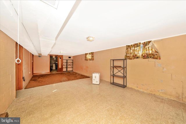 7914 EDGEWOOD FARM RD, Frederick, MD 21702