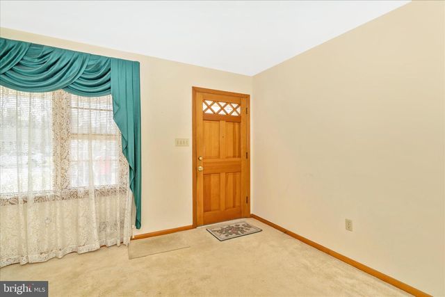 7914 EDGEWOOD FARM RD, Frederick, MD 21702