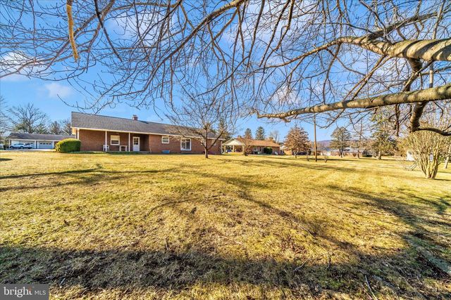 7914 EDGEWOOD FARM RD, Frederick, MD 21702