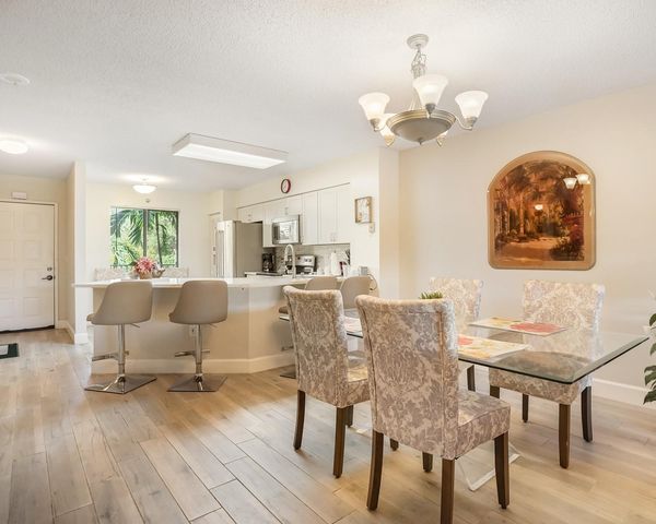 2334 S Cypress Bend Dr 302, Pompano Beach, FL 33069