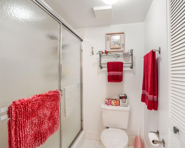 2334 S Cypress Bend Dr 302, Pompano Beach, FL 33069