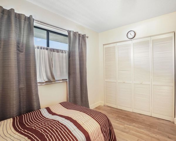 2334 S Cypress Bend Dr 302, Pompano Beach, FL 33069