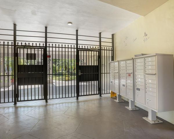 2334 S Cypress Bend Dr 302, Pompano Beach, FL 33069