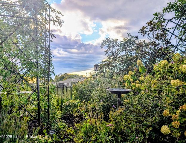 5709 Ruby Falls Dr, Prospect, KY 40059