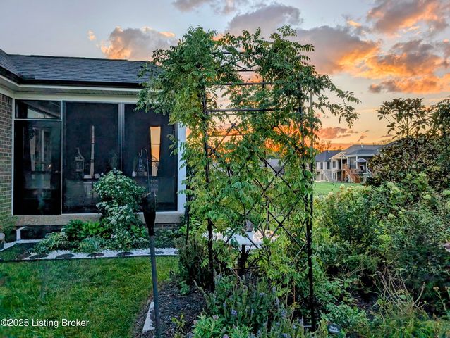 5709 Ruby Falls Dr, Prospect, KY 40059