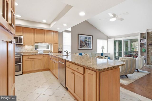 6126 ROCKWELL CT, Burke, VA 22015