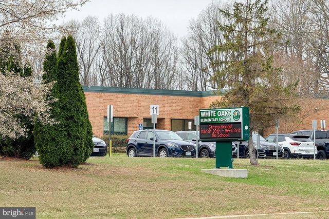 6126 ROCKWELL CT, Burke, VA 22015