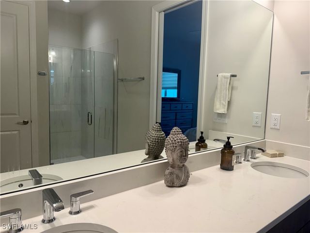 9179 Cayman DR, Naples, FL 34114