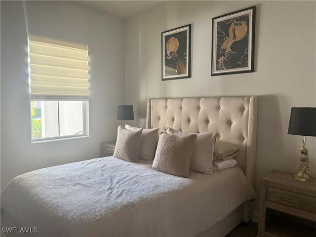 9179 Cayman DR, Naples, FL 34114