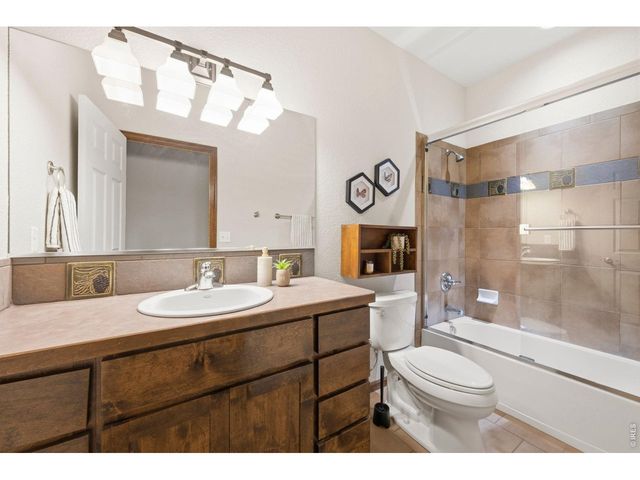 1925 Massachusetts St, Loveland, CO 80538