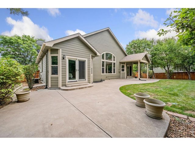 1925 Massachusetts St, Loveland, CO 80538