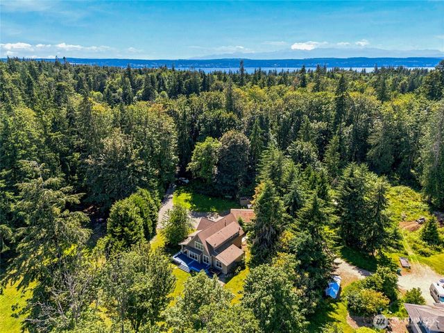 3445 SE Camano Drive, Camano Island, WA 98282